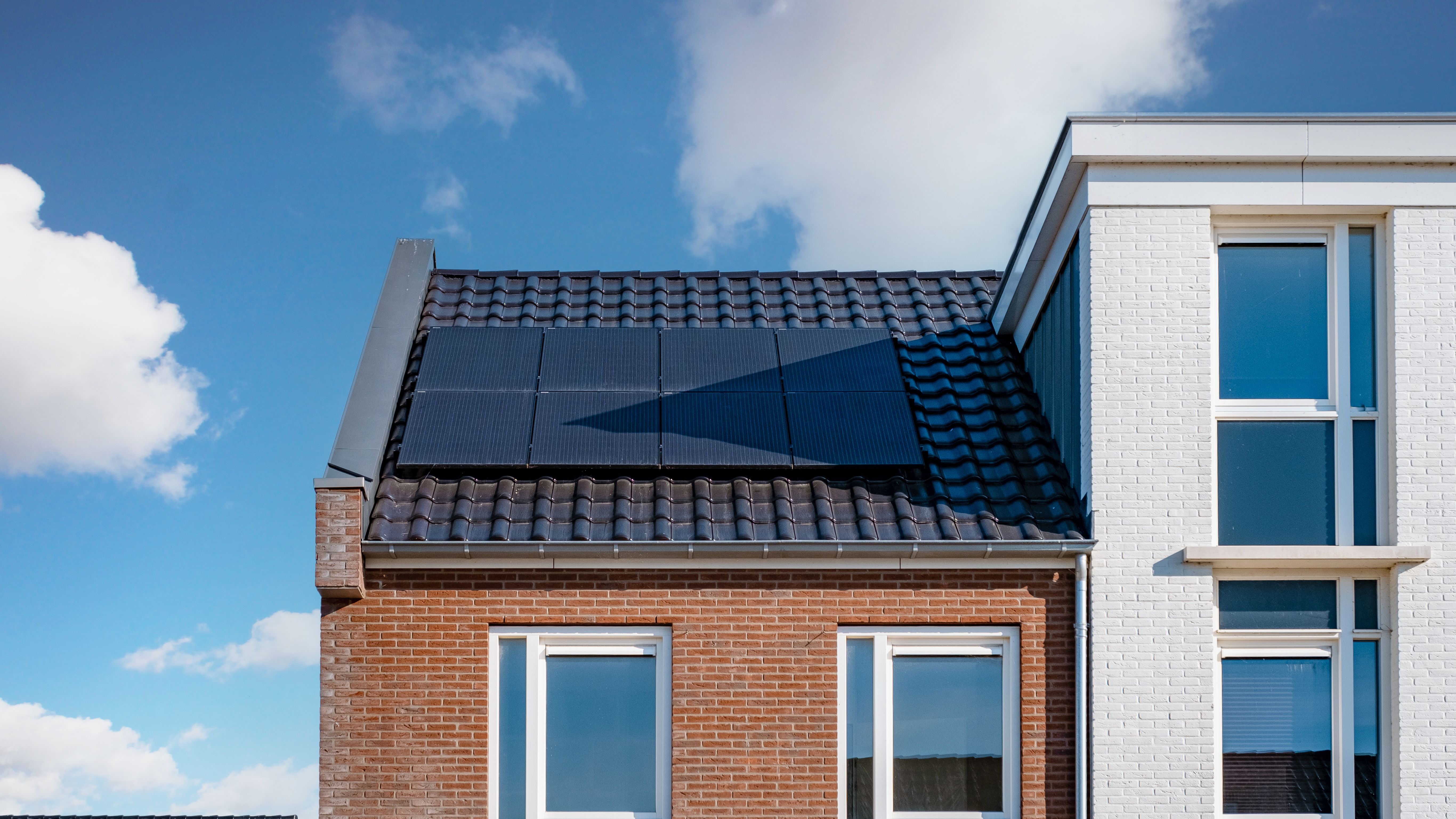 Nieuwbouwhuis met zonnepanelen